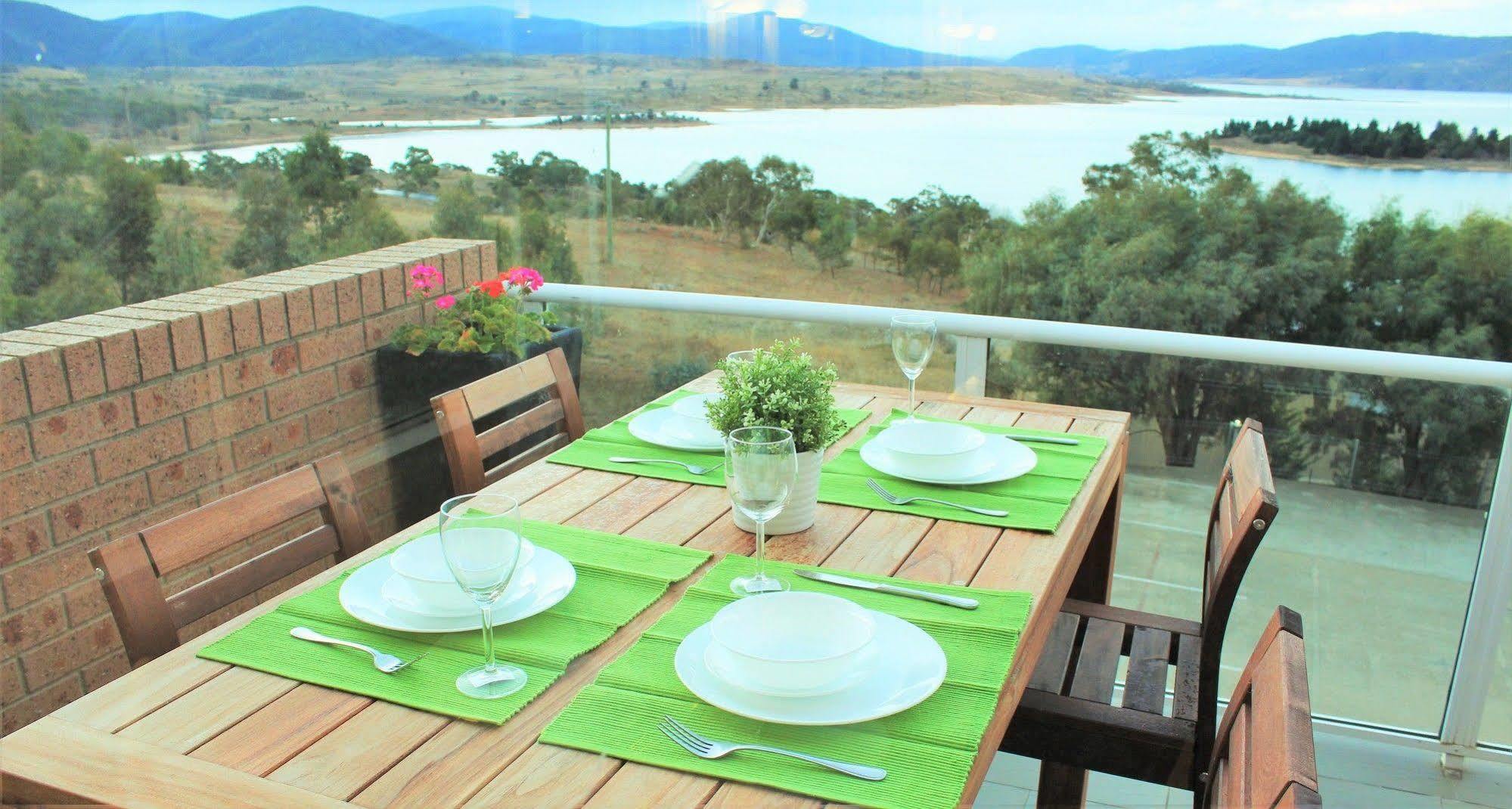 Panorama Jindabyne Motel Exterior photo